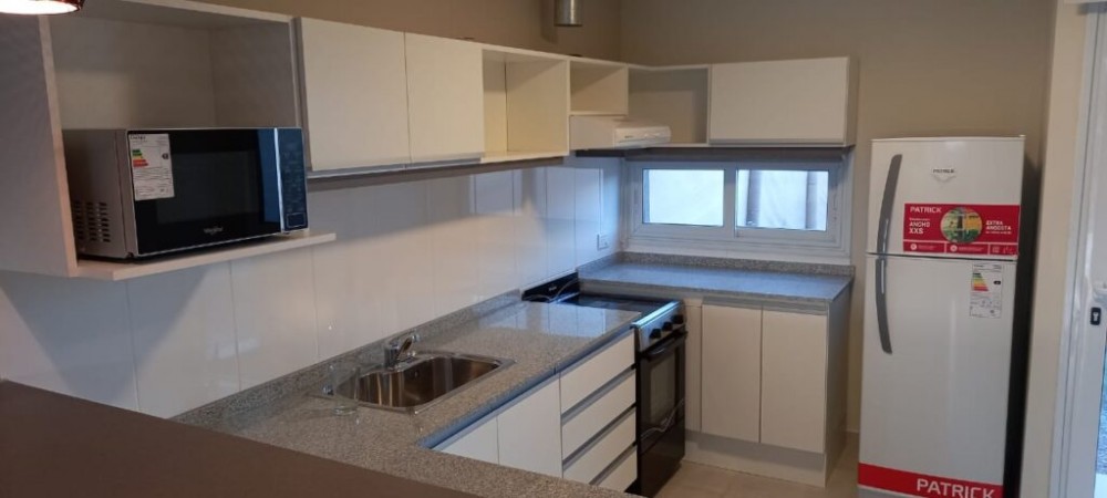 GREENWOOD INMOBILIARIA VENDE CASAS EN BARRIO CERRADO - PEDRIEL