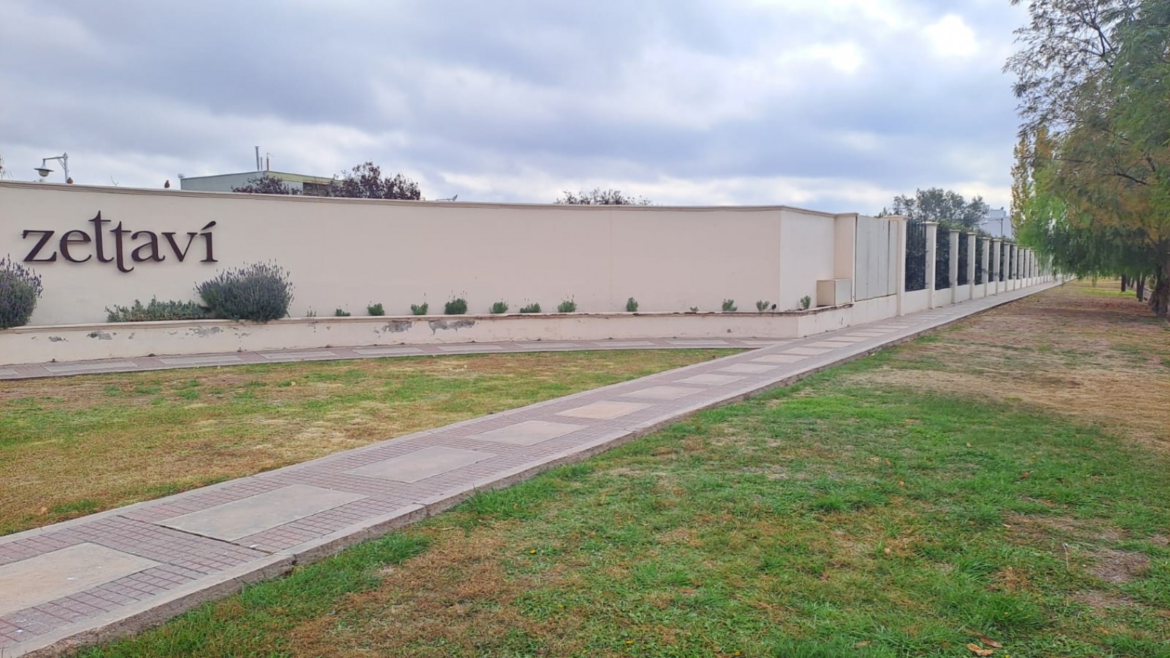 GREENWOOD VENDE LOTE EN EL BARRIO PRIVADO ZETTAVI DE LUJAN DE CUYO.