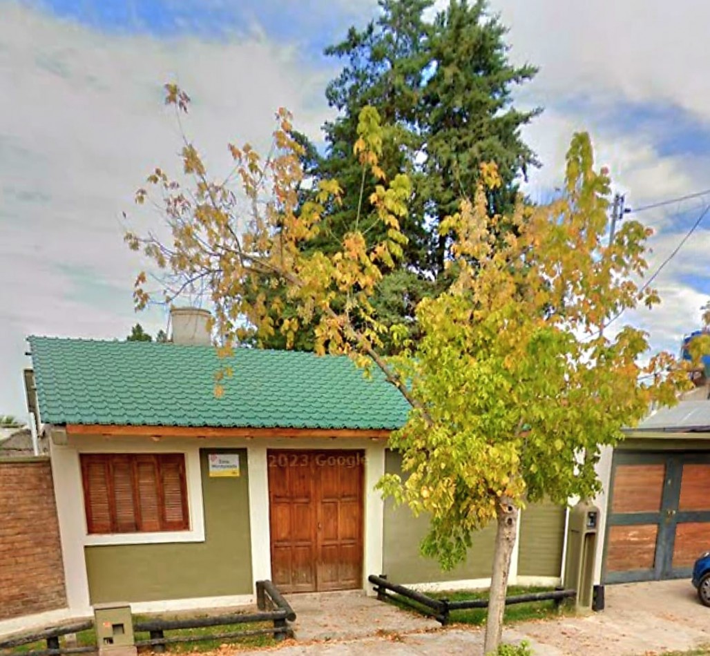 GREENWOOD VENDE CASA CON AMPLIO TERRENO EN VISTALBA LUJAN DE CUYO.