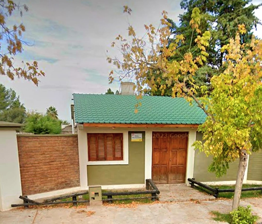 GREENWOOD VENDE CASA CON AMPLIO TERRENO EN VISTALBA LUJAN DE CUYO.