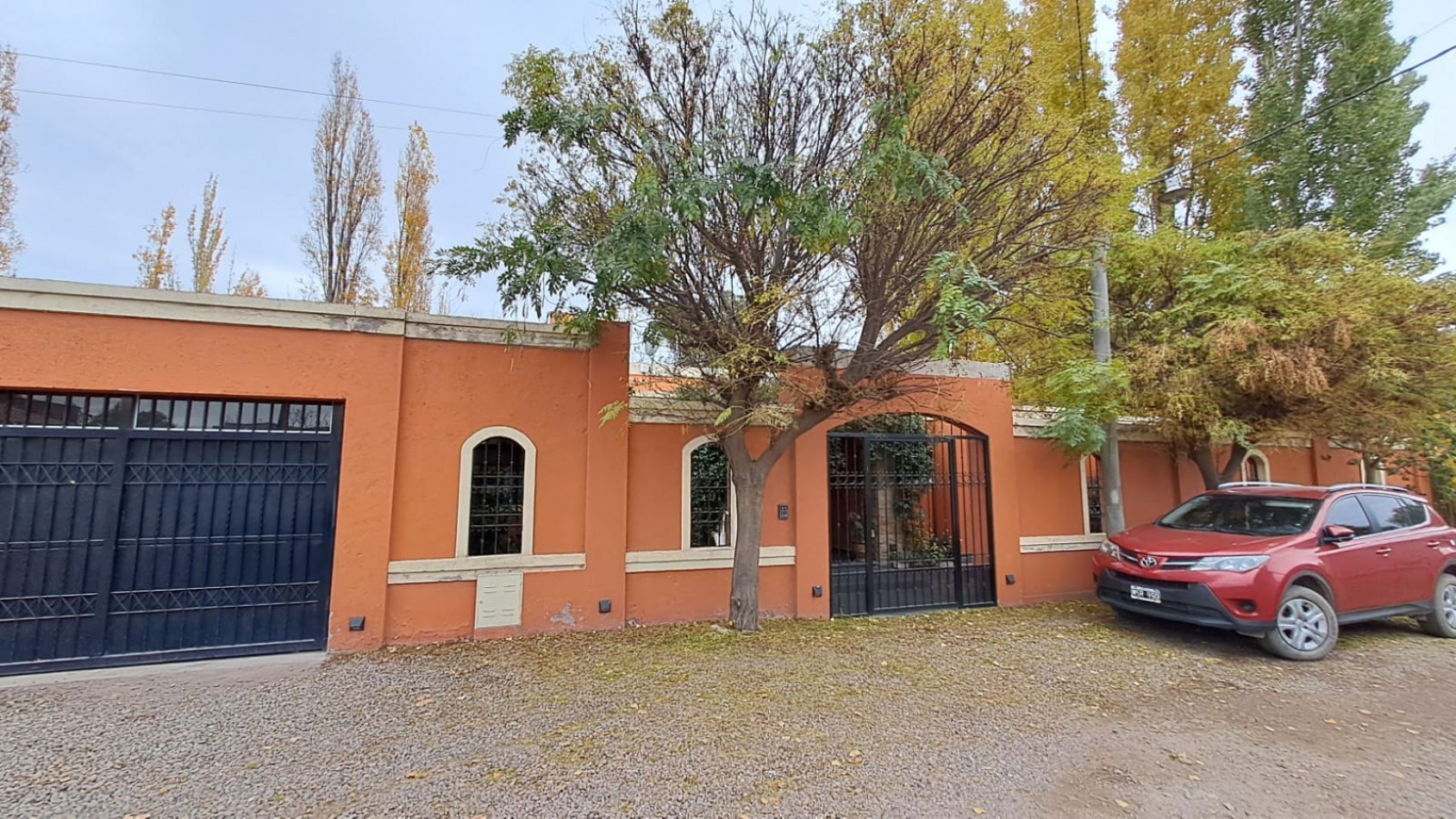 GREENWOOD VENDE BELLISIMA CASA EN EL BARRIO  ALTO CHACRAS  EN CHACRAS DE CORIA DE LUJAN DE CUYO.