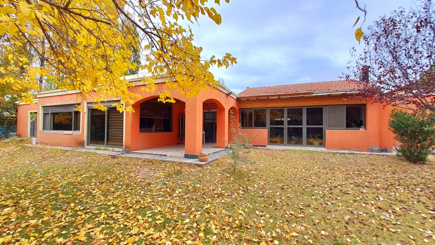 GREENWOOD VENDE BELLISIMA CASA EN EL BARRIO  ALTO CHACRAS  EN CHACRAS DE CORIA DE LUJAN DE CUYO.