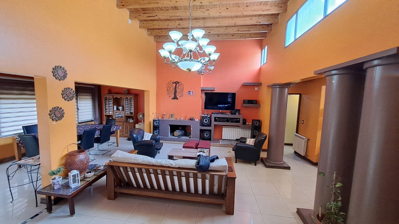 GREENWOOD VENDE BELLISIMA CASA EN EL BARRIO  ALTO CHACRAS  EN CHACRAS DE CORIA DE LUJAN DE CUYO.