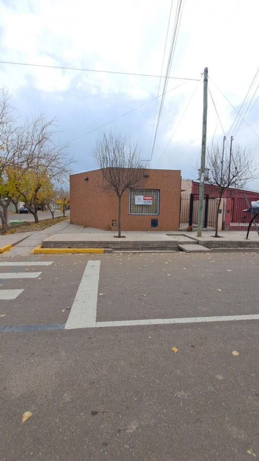 GREENWOOD VENDE CASA ESQUINERA EN PERDRIEL, LUJAN DE CUYO.