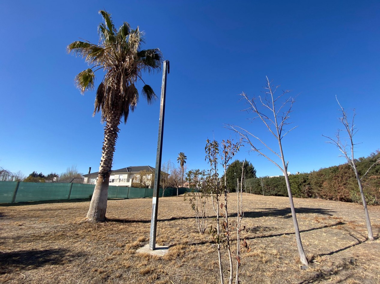 GREENWOOD VENDE HERMOSO ULTIMO LOTE DE 2.000m2 EN BARRIO EL REMANSO DE CHACRAS DE CORIA