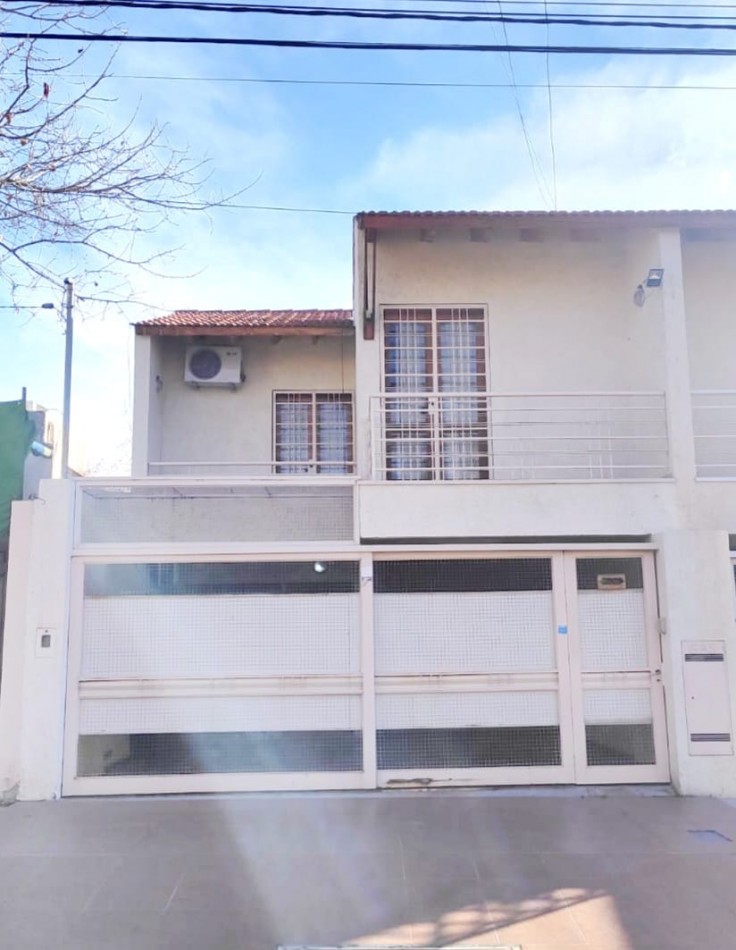 GREENWOOD VENDE DUPLEX EN ALTO DORREGO.