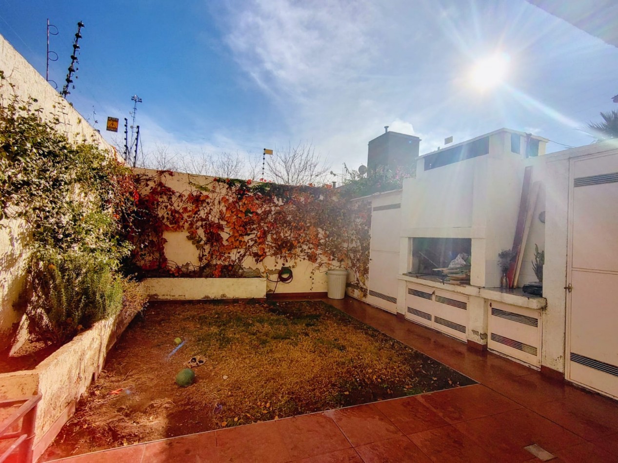 GREENWOOD VENDE DUPLEX EN ALTO DORREGO.