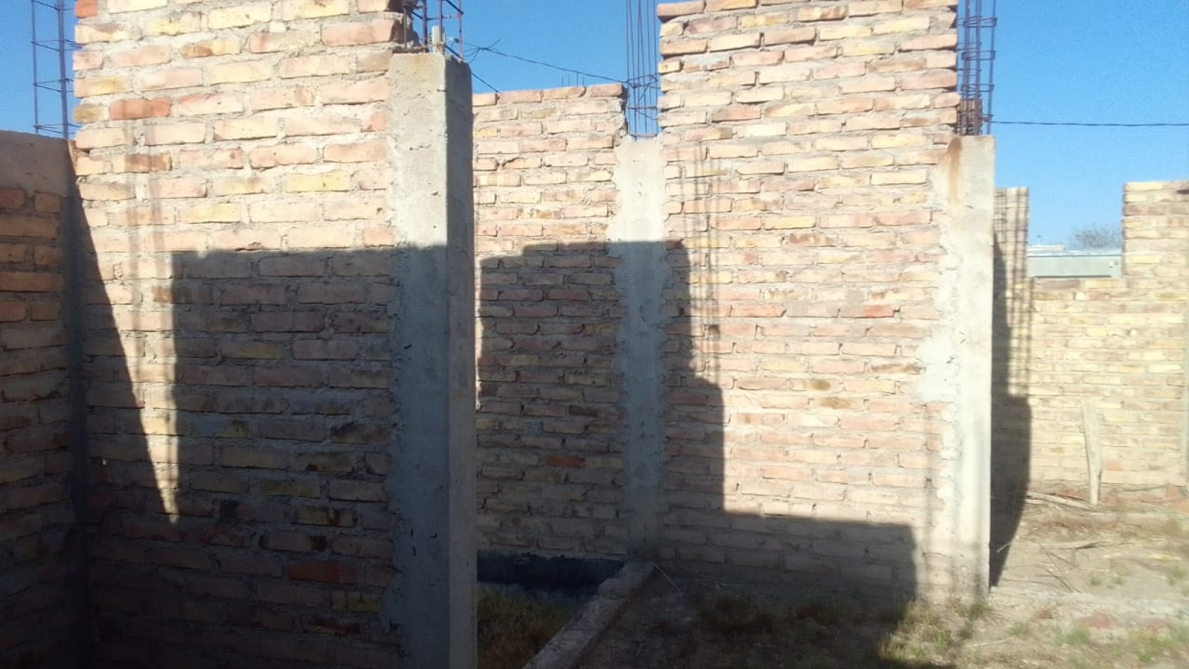 GREENWOOD INMOBILIARIA VENDE LOTE EN CONSTRUCCION 