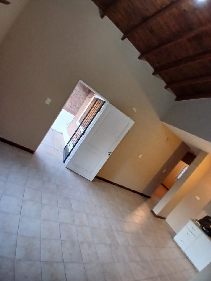 GREENWOOD INMOBILIARIA ALQUILA CASA EN LUJAN DE CUYO 