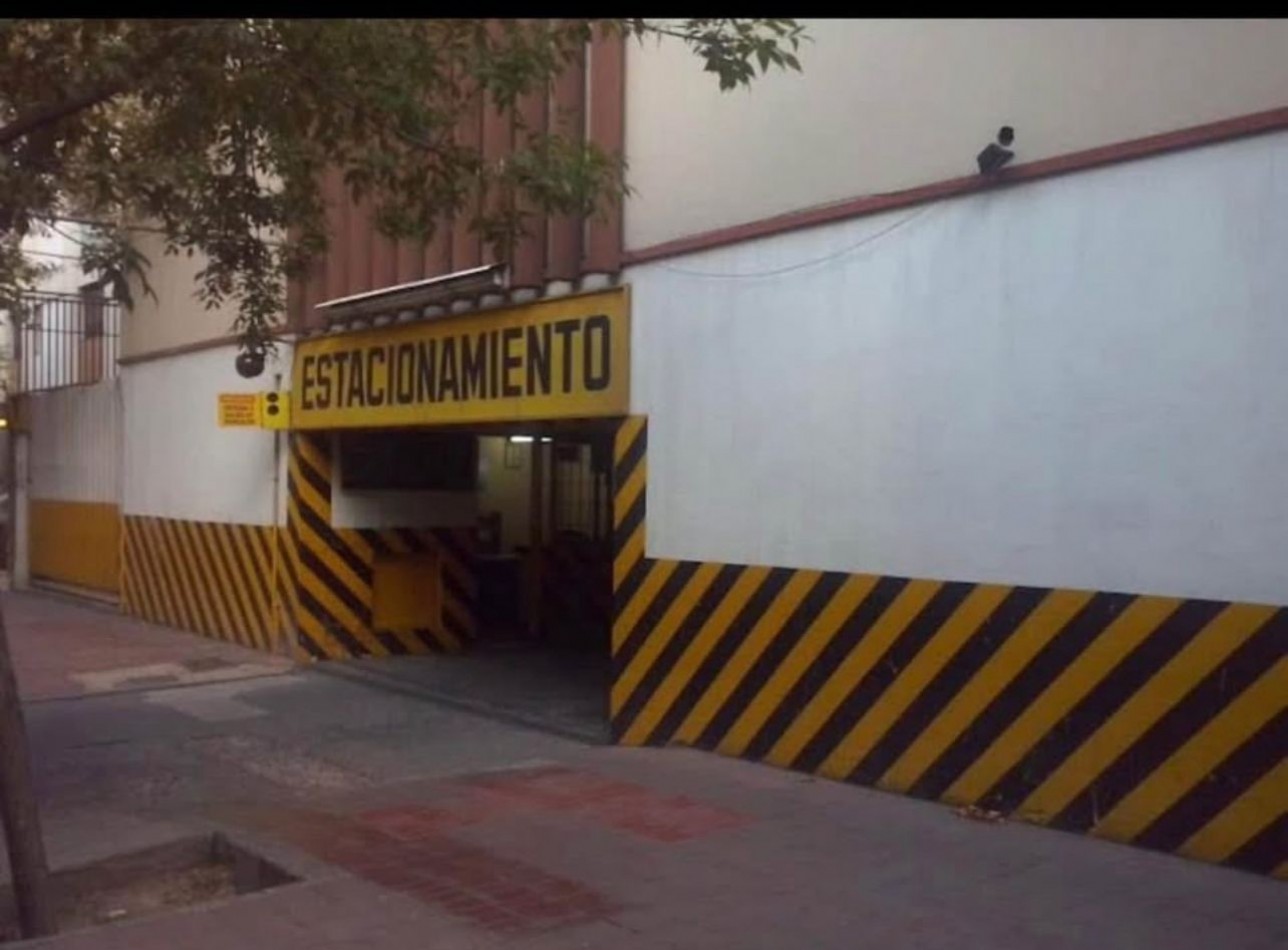 GREENWOOD INMOBILIARIA VENDE - COCHERA EN CIUDAD DE MENDOZA