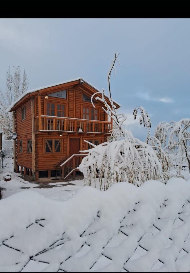 GREENWOOD INMOBILIARIA VENDE CABAÑA EN LAS CARDITAS 