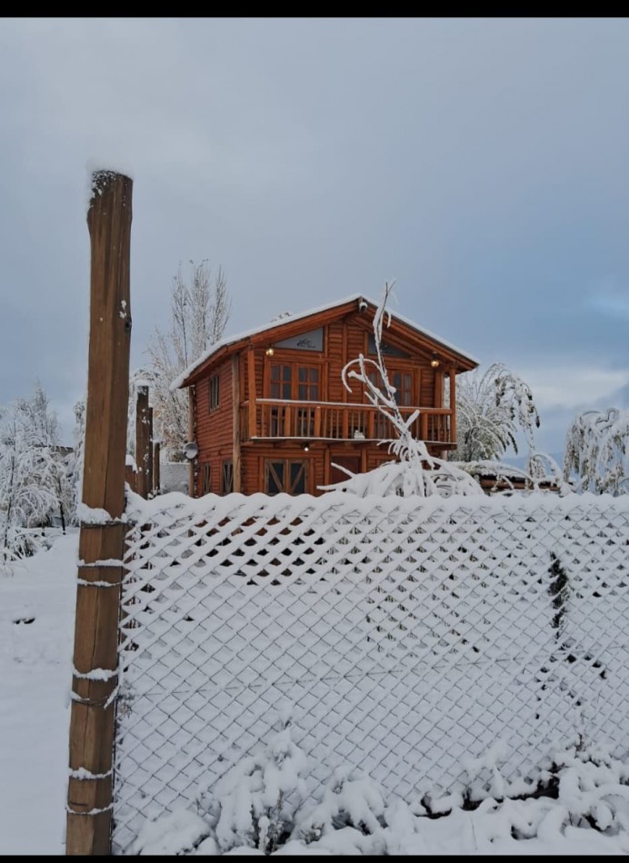 GREENWOOD INMOBILIARIA VENDE CABAÑA EN LAS CARDITAS 