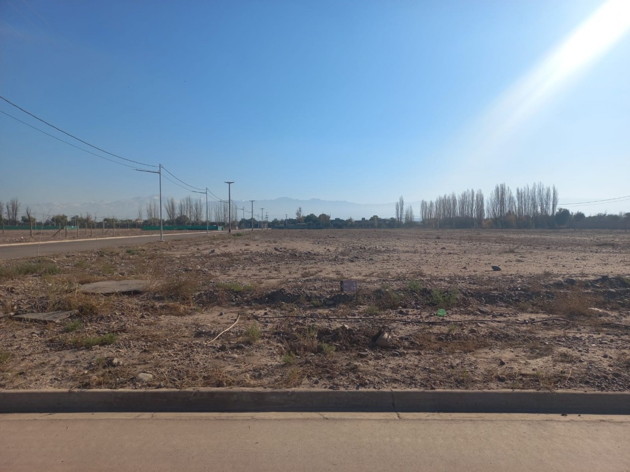 GREENWOOD INMOBILIARIA VENDE HERMOSO LOTE EN BARRIO PRIVADO MILCAYAC II