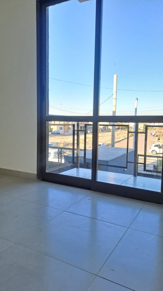 GREENWOOD ALQUILA DUPLEX A ESTRENAR EN MAIPU.