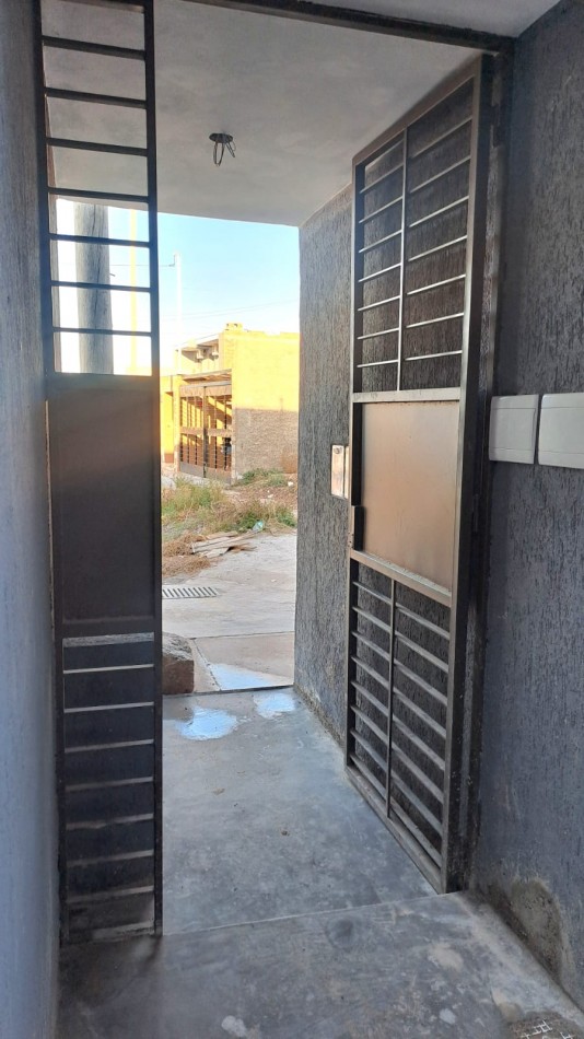 GREENWOOD ALQUILA DUPLEX A ESTRENAR EN MAIPU.