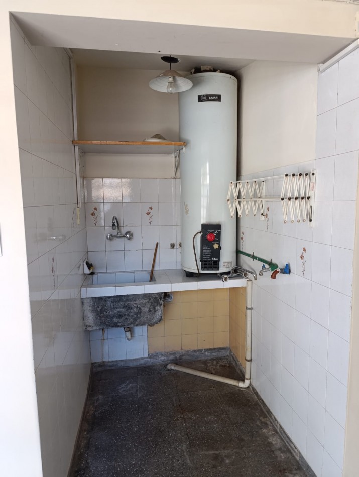 INMOBILIARIA GREENWOOD VENDE HERMOSA CASA APTA CREDITO HIPOTECARIO EN CARRODILLA!
