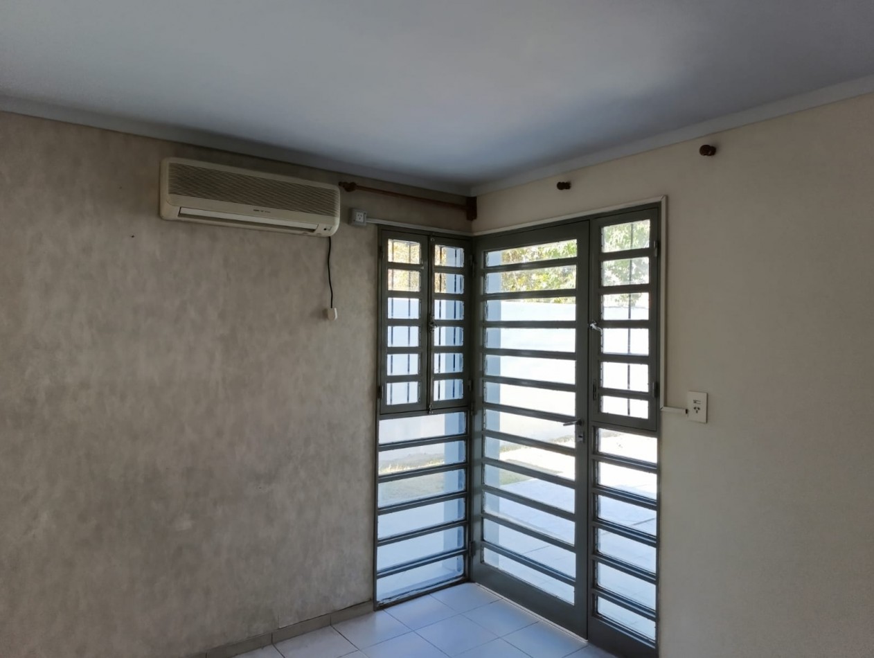 INMOBILIARIA GREENWOOD VENDE HERMOSA CASA APTA CREDITO HIPOTECARIO EN CARRODILLA!