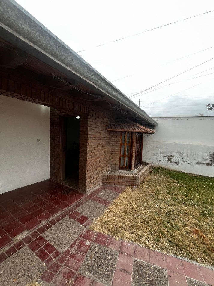 GREENWOOD INMOBILIARIA  ALQUILA HERMOSA CASA EN LUJAN DE CUYO 