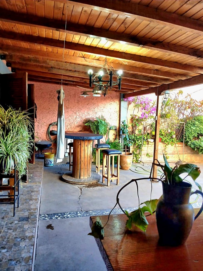 GREENWOOD VENDE CASA EN DORREGO.