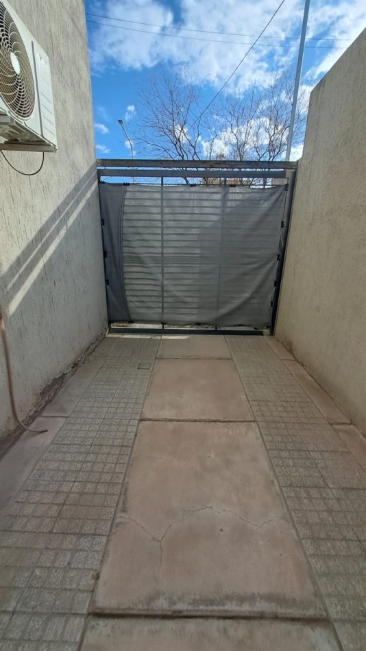 GREENWOOD VENDE DEPARTAMENTO EN GUAYMALLEN.