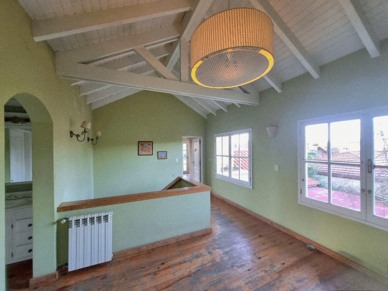 GREENWOOD VENDE CASA EN BARRIO PRIVADO PLAMARES EN GODOY CRUZ.