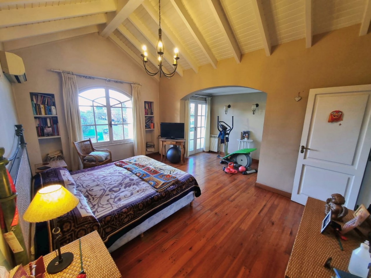 GREENWOOD VENDE CASA EN BARRIO PRIVADO PLAMARES EN GODOY CRUZ.