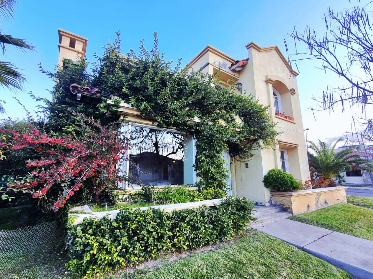 GREENWOOD VENDE CASA EN BARRIO PRIVADO PLAMARES EN GODOY CRUZ.