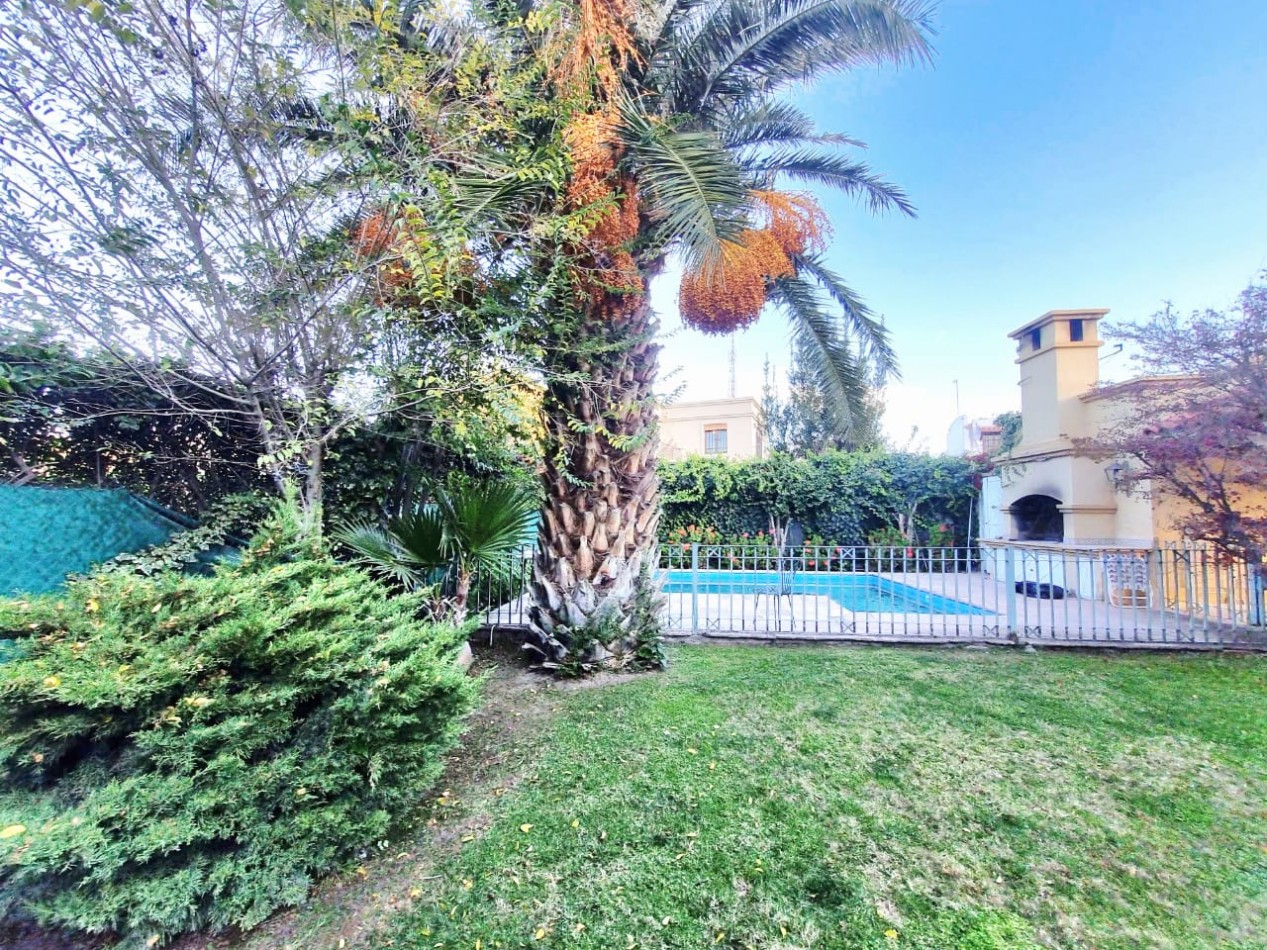 GREENWOOD VENDE CASA EN BARRIO PRIVADO PLAMARES EN GODOY CRUZ.