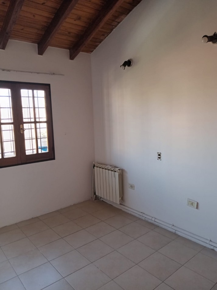 Greenwood inmobiliaria ofrece a la venta una hermosa casa de dos plantas ubicada en una privilegiada zona de Dorrego muy cerca del Jumbo y Walmart.!