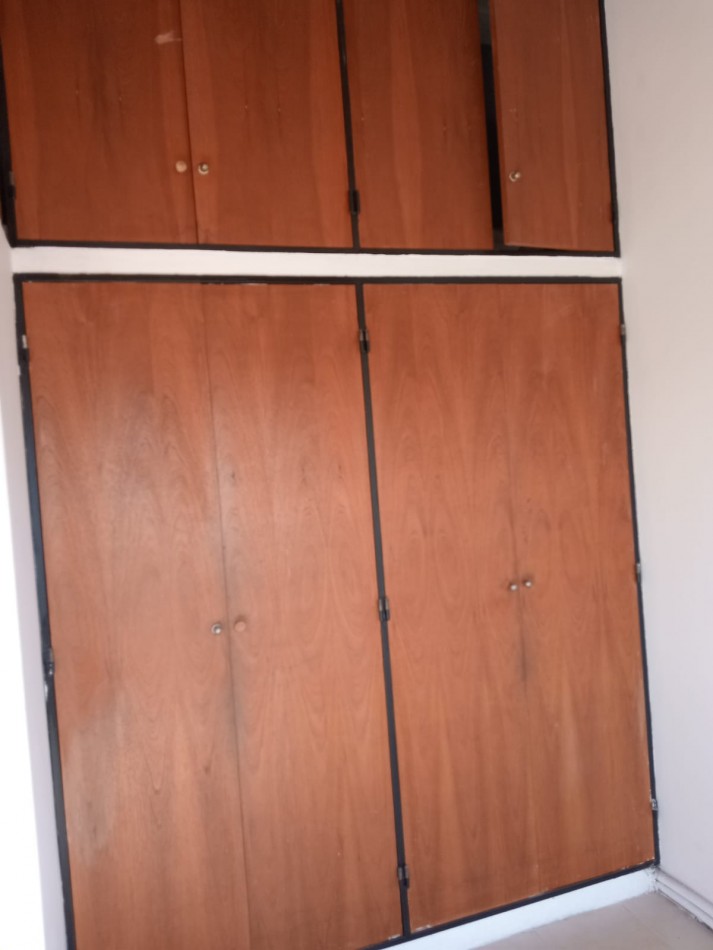 Greenwood inmobiliaria ofrece a la venta una hermosa casa de dos plantas ubicada en una privilegiada zona de Dorrego muy cerca del Jumbo y Walmart.!