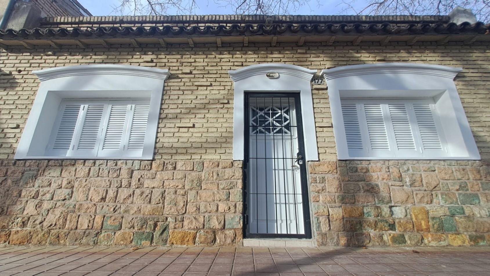 GREENWOOD VENDE CASA EN CUARTA OESTE DE CIUDAD DE MENDOZA.