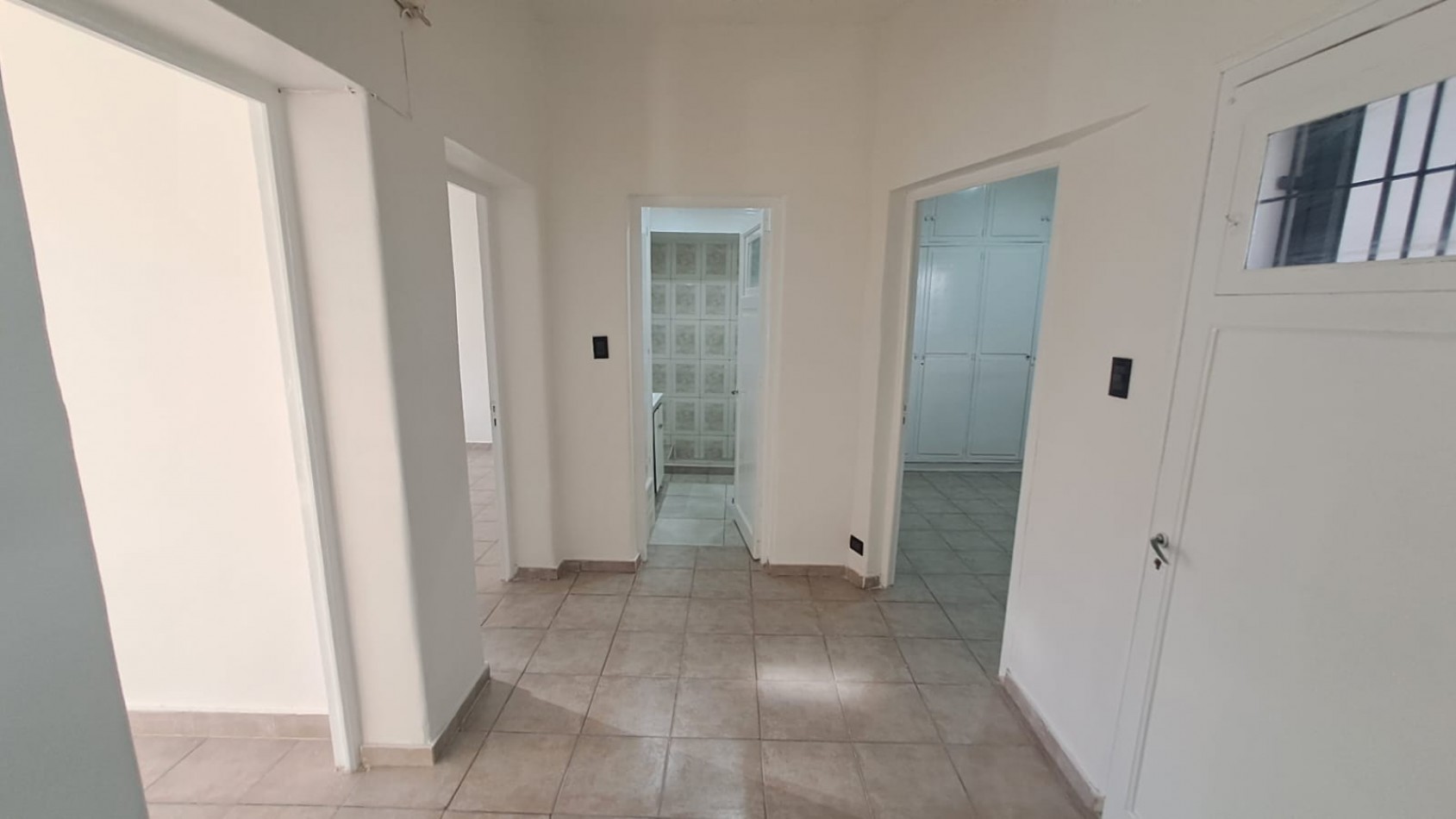 GREENWOOD VENDE CASA EN CUARTA OESTE DE CIUDAD DE MENDOZA.