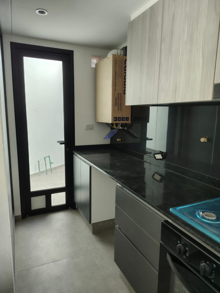 GREENWOOD INMOBILIARIA VENDE HERMOSA CASA A ESTRENAR EN BARRIO PRIVADO LAR DE VIEYTES 2