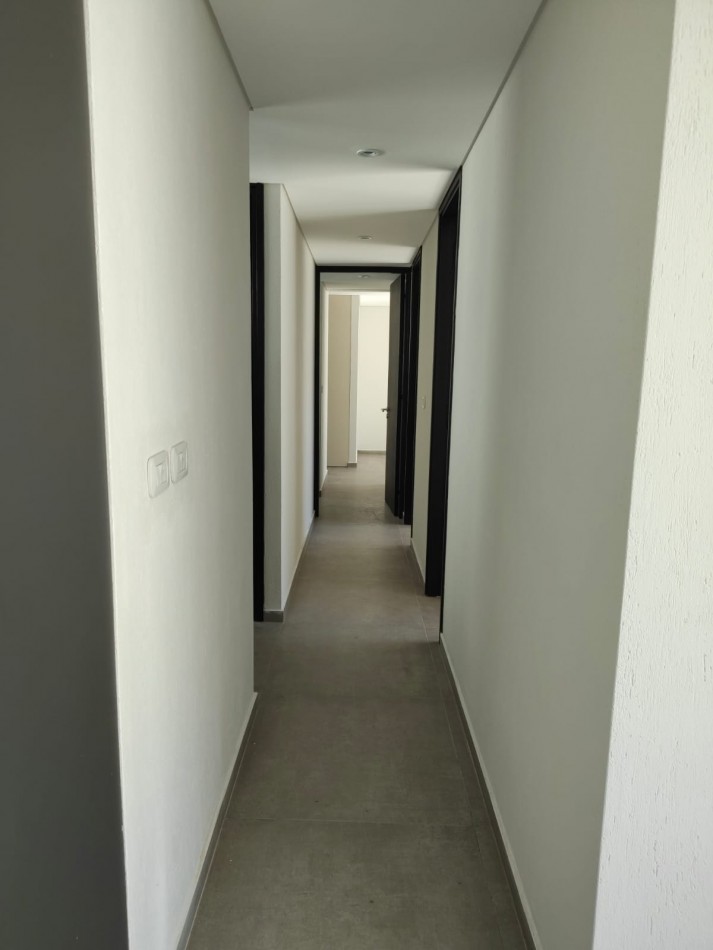 GREENWOOD INMOBILIARIA VENDE HERMOSA CASA A ESTRENAR EN BARRIO PRIVADO LAR DE VIEYTES 2