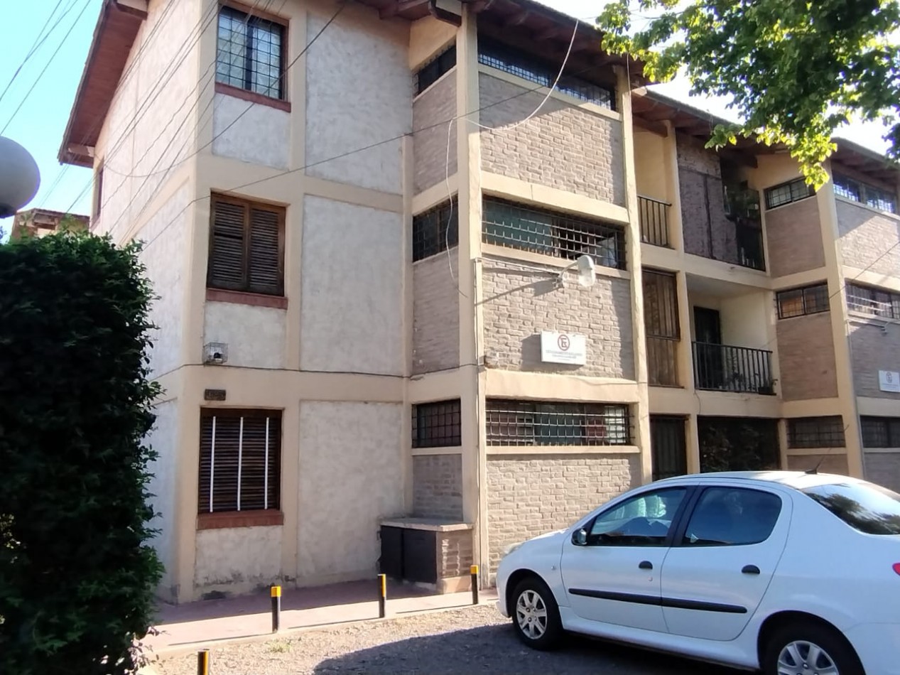 ¡Espectacular Departamento en Godoy Cruz! ¡Precio Rebajado!