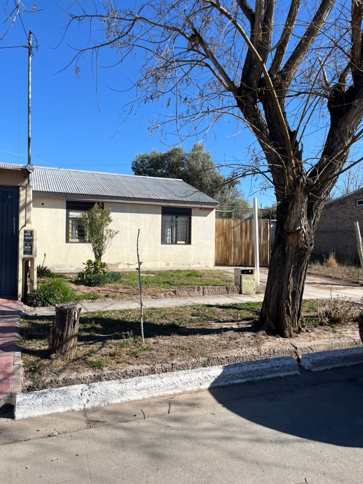 GREENWOOD INMOBILIARIA VENDE: Casa en LA COLONIA JUNIN, B°SANTA RITA!