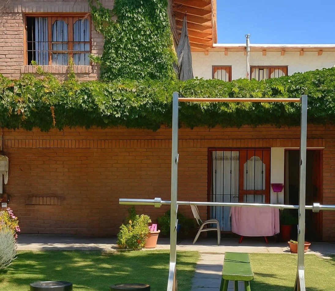 GREENWOOD INMOBILIARIA VENDE HERMOSA CASA APTA CREDITO EN LUJAN DE CUYO!