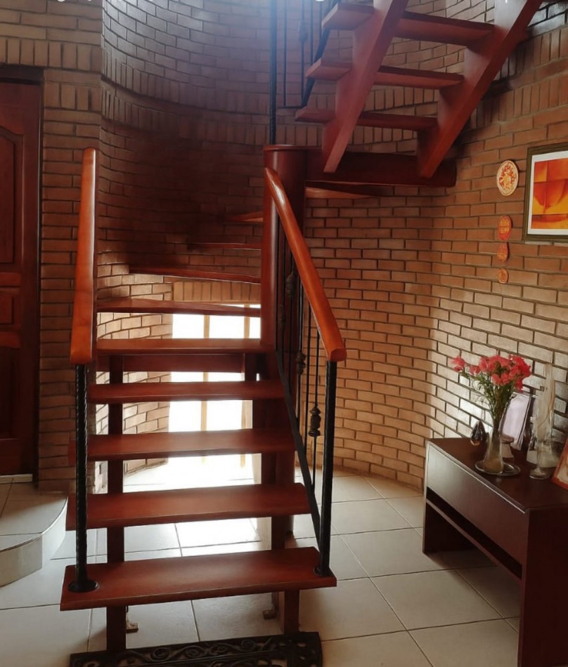 GREENWOOD INMOBILIARIA VENDE HERMOSA CASA APTA CREDITO EN LUJAN DE CUYO!