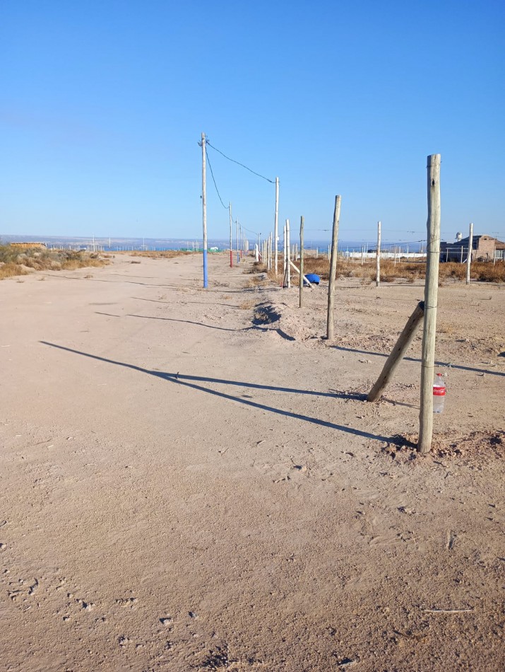 GREENWOOD INMOBILIARIA vende lote de 500 m² en el exclusivo barrio semi-privado El Carrizal de Abajo.
