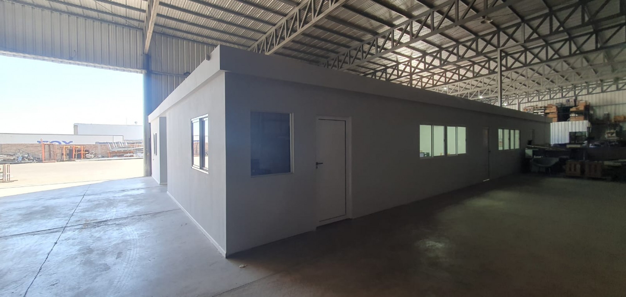 GREENWOOD INMOBILIARIA ALQUILA  ¡Galpones de Primer Nivel en Ubicacion Estrategica!