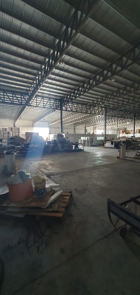 GREENWOOD INMOBILIARIA ALQUILA  ¡Galpones de Primer Nivel en Ubicacion Estrategica!