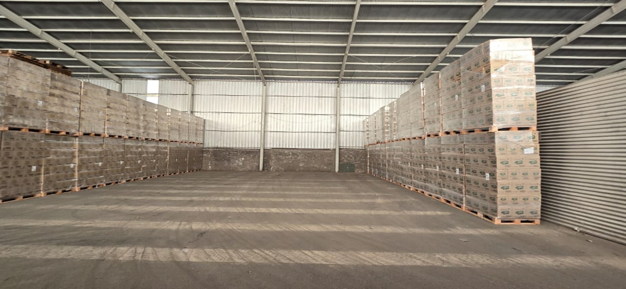 GREENWOOD INMOBILIARIA ALQUILA  ¡Galpones de Primer Nivel en Ubicacion Estrategica!