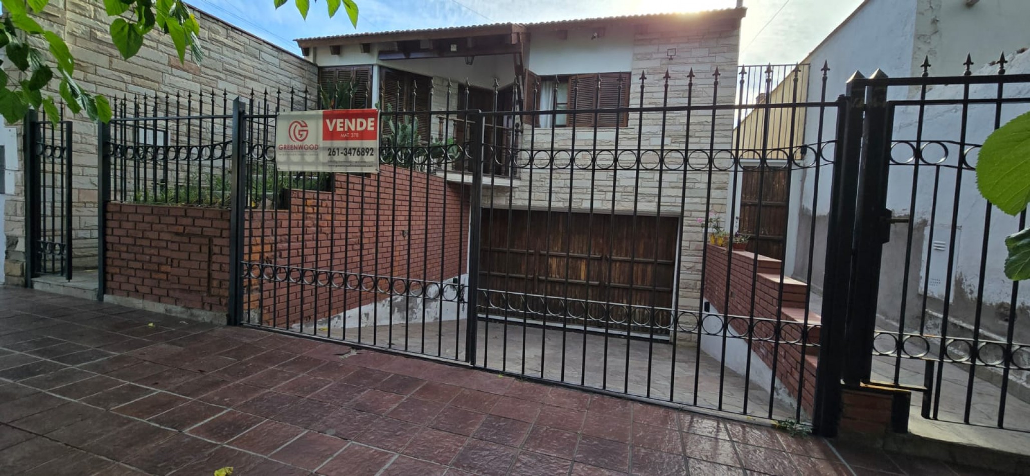 GREENWOOD INMOBILIARIA VENDE HERMOSAS CASAS EN GODOY CRUZ