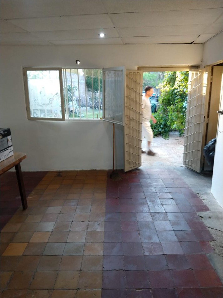 GREENWOOD INMOBILIARIA ALQUILA CASA CON GRANDISIMO TERRENO EN LAS HERAS!