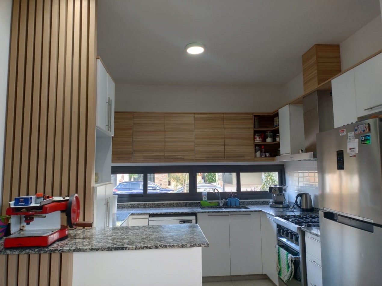 GREENWOOD INMOBILIARIA VENDE Casa en venta en Pinares de Furlotti (Mendoza)