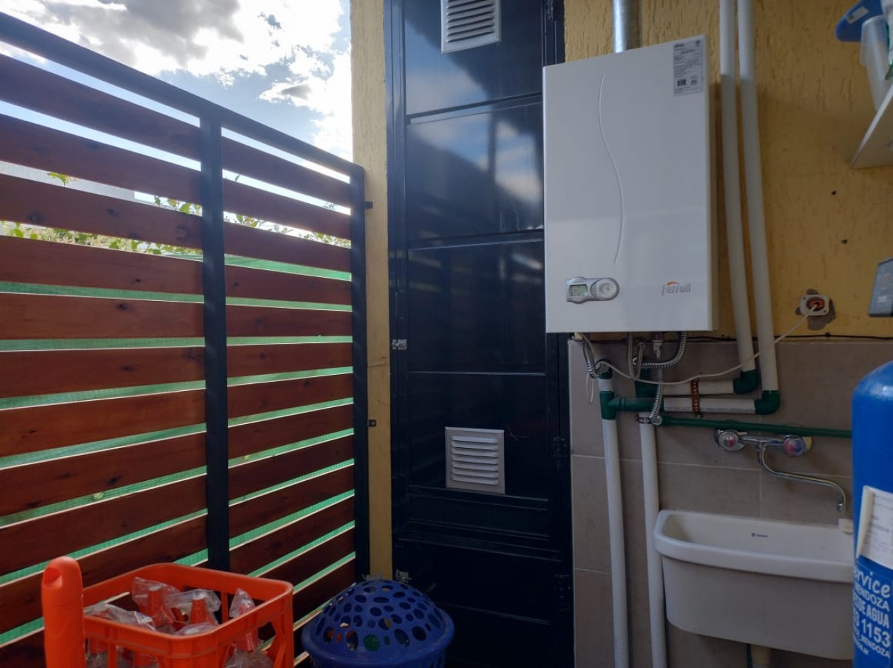 GREENWOOD INMOBILIARIA VENDE Casa en venta en Pinares de Furlotti (Mendoza)