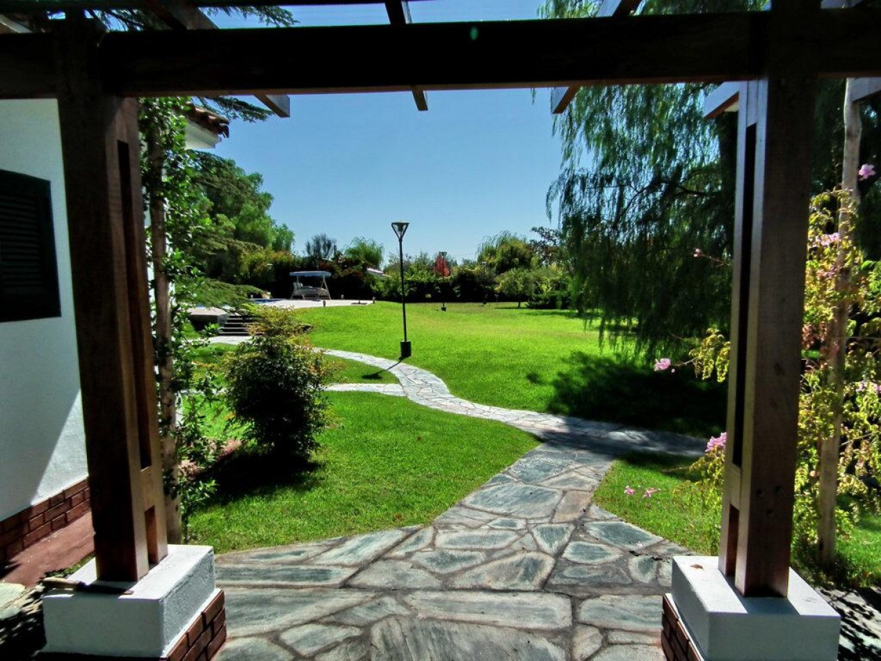 GREENWOOD INMOBILIARIA VENDE HERMOSAS PROPIEDAD EN MAIPU CRUZ DE PIEDRA! 