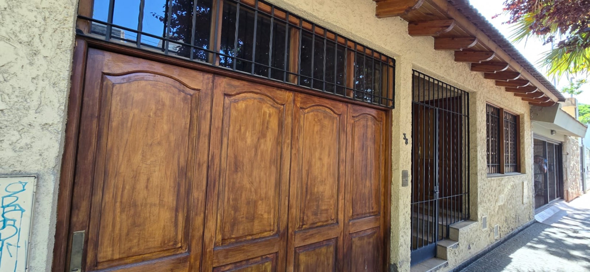 GREENWOOD VENDE HERMOSA CASA