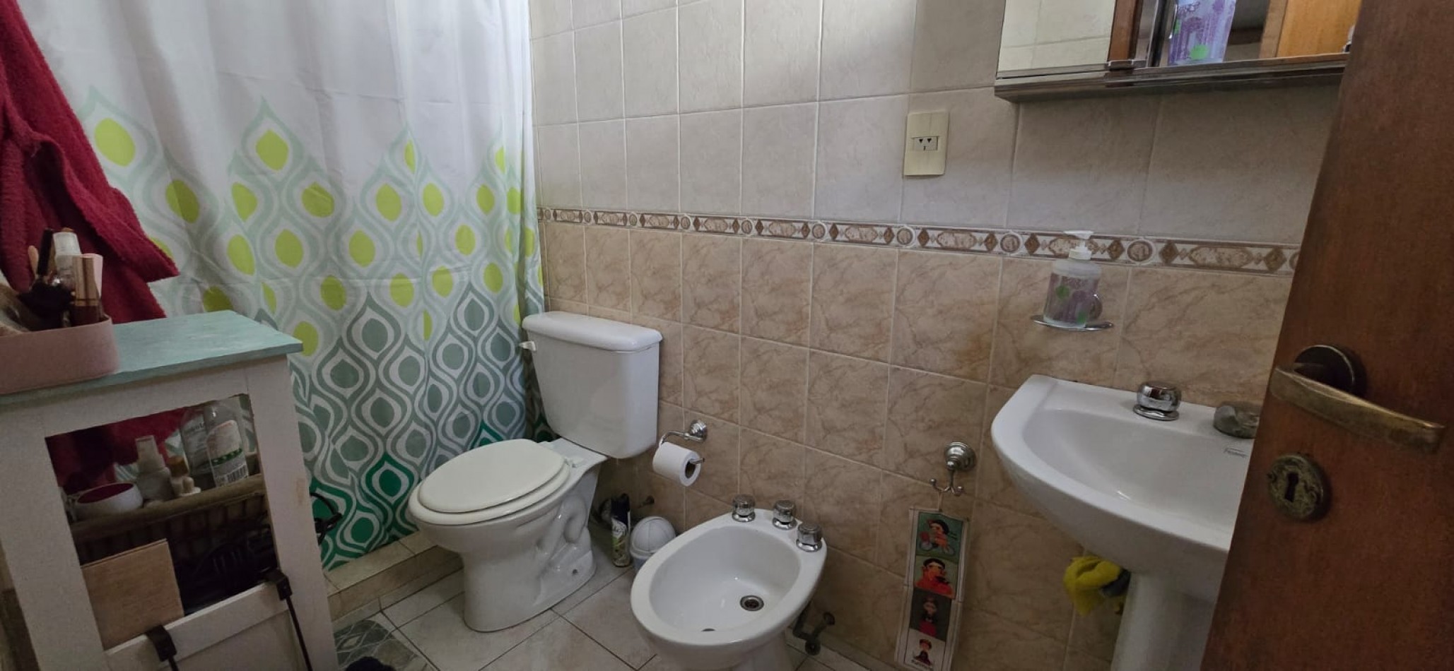 GREENWOOD VENDE HERMOSA CASA