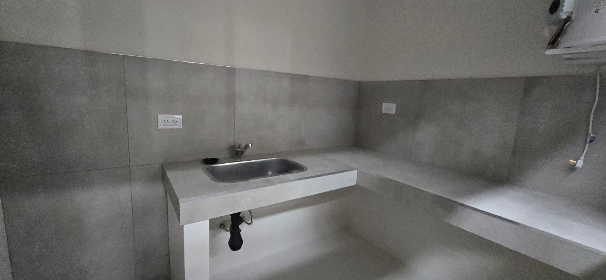 GREENWOOD ALQUILA GALPON